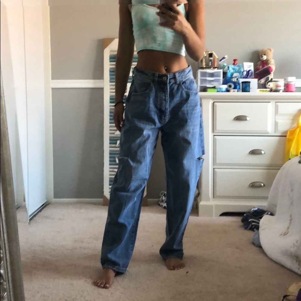 Pretty Little Thing Baggy Boyfriend Jeans